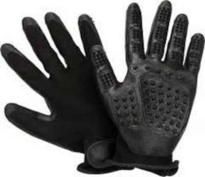 Trixie-Fur-Care-Gloves-1-Pair-szorapolo-kesztyu-fekete-macskak-reszere-16x23cm.
